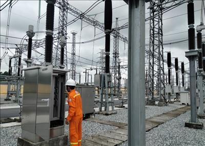 Truyền tải điện Quảng Ngãi đảm bảo cung cấp điện ổn định, an toàn trong dịp lễ